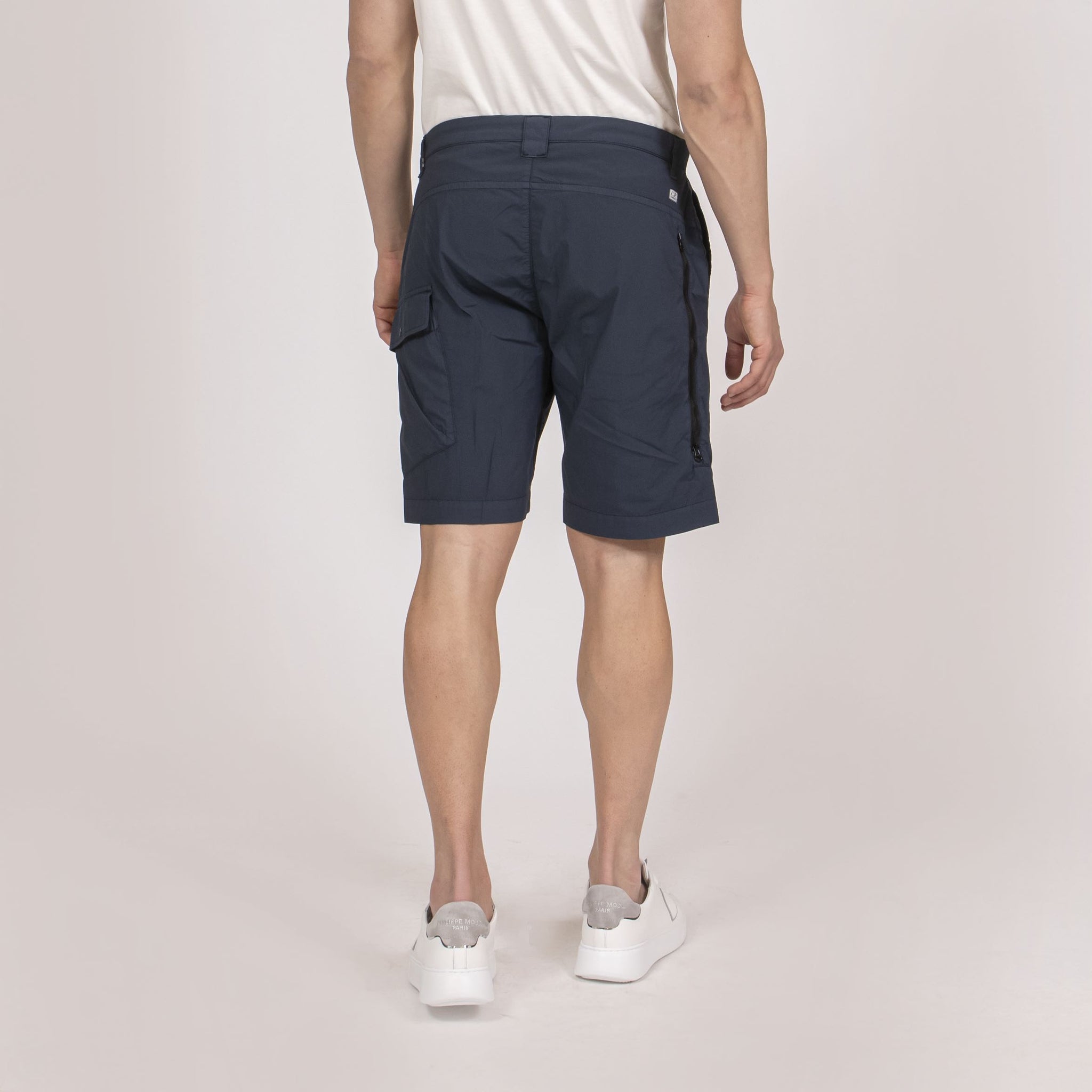 C.P. COMPANY 50 FILI STRETCH CARGO SHORTS INDIA INK – L